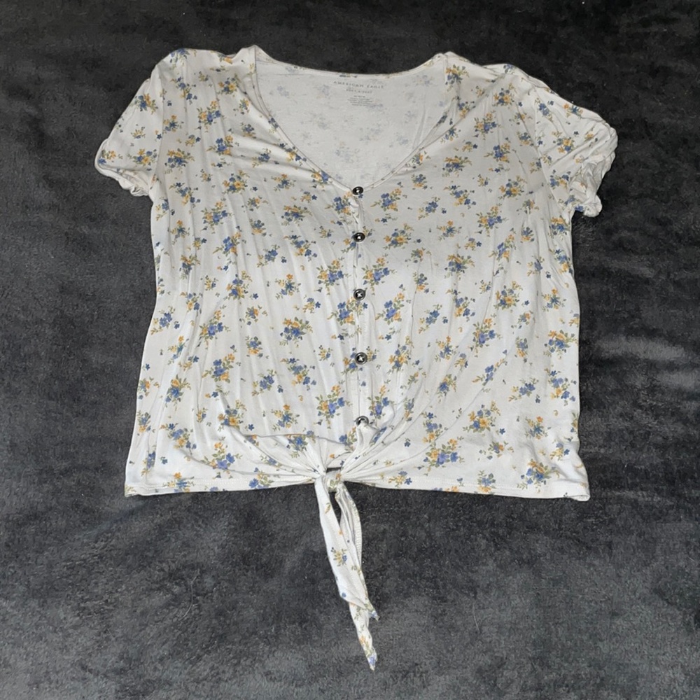 Medium floral American Eagle shirt
